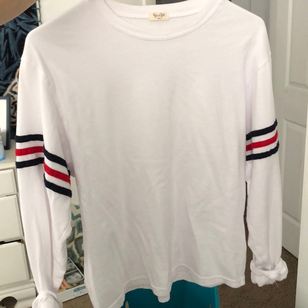 brandy Melville top size small :)